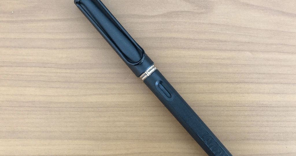 LAMY Safari オールブラック（2018年限定カラー）を購入しました。