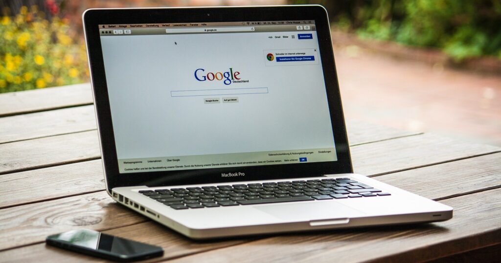 Google Adsenseのスマホ版レスポンシブ広告が親要素をはみ出す場合の対処方法