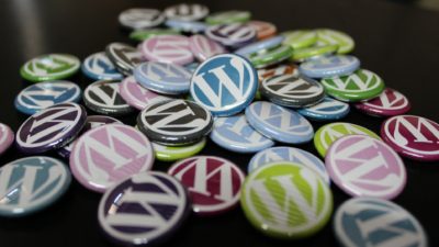 WordPressの自作テーマを少しだけカスタマイズしました。
